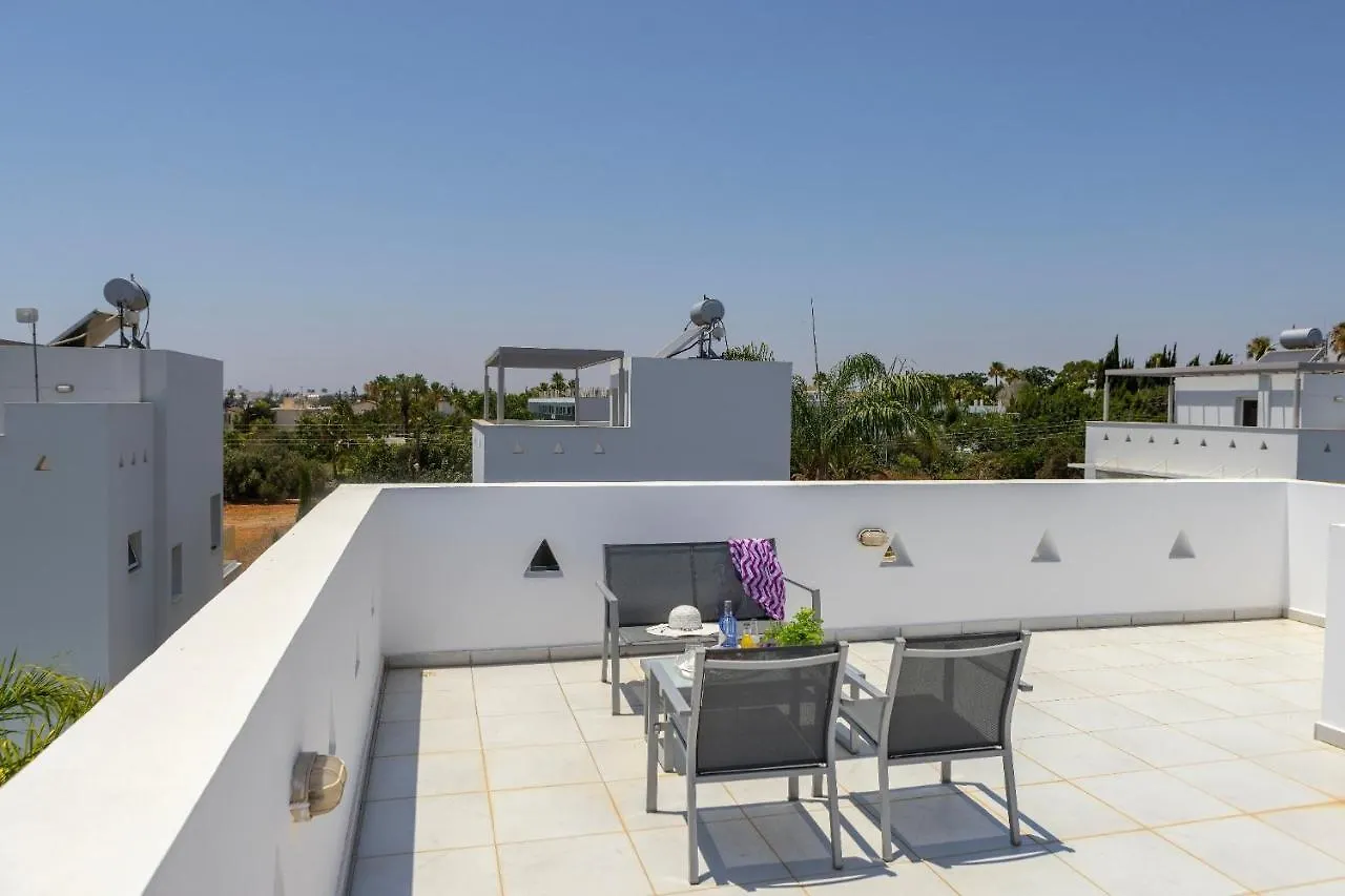 Nissini Villa Ayia Napa 0*,