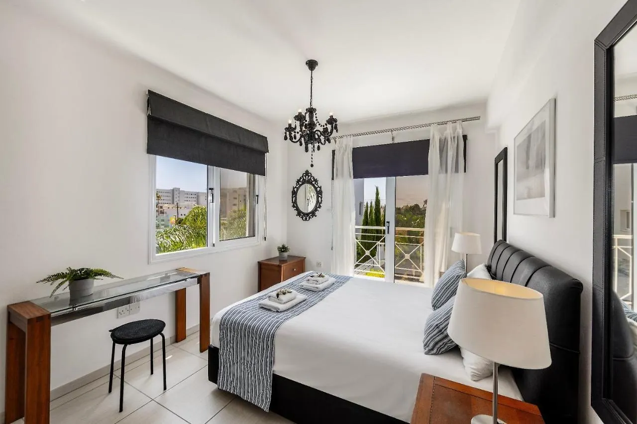 Nissini Villa Ayia Napa 0*,  Cipro