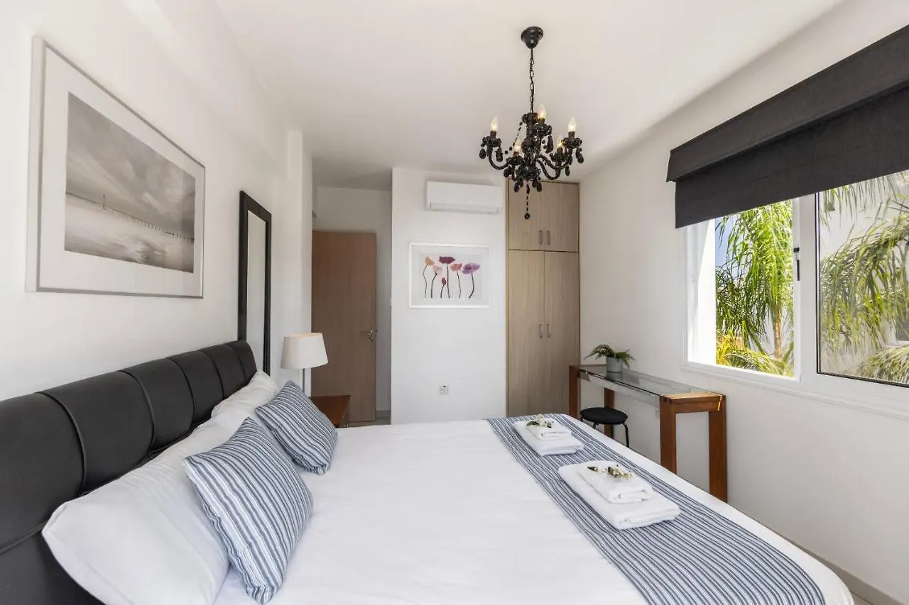 Nissini Villa Ayia Napa 0*,  Cipro