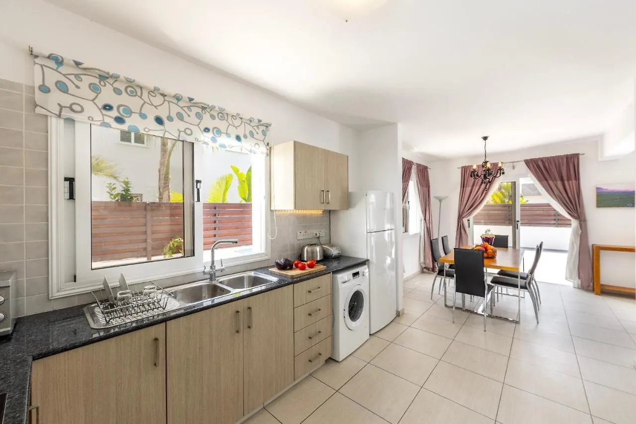 Nissini Villa Ayia Napa 0*,